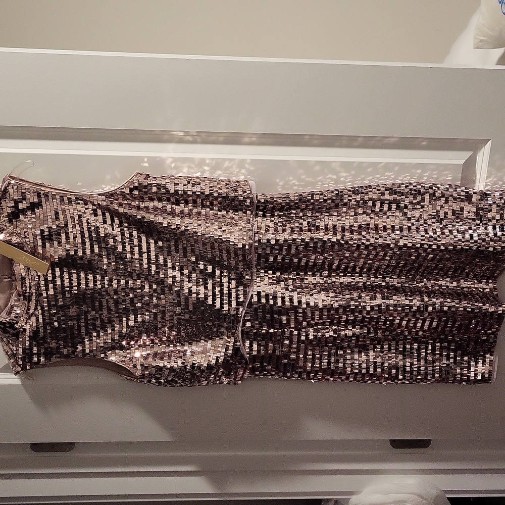 Jewel Badgley Mischka